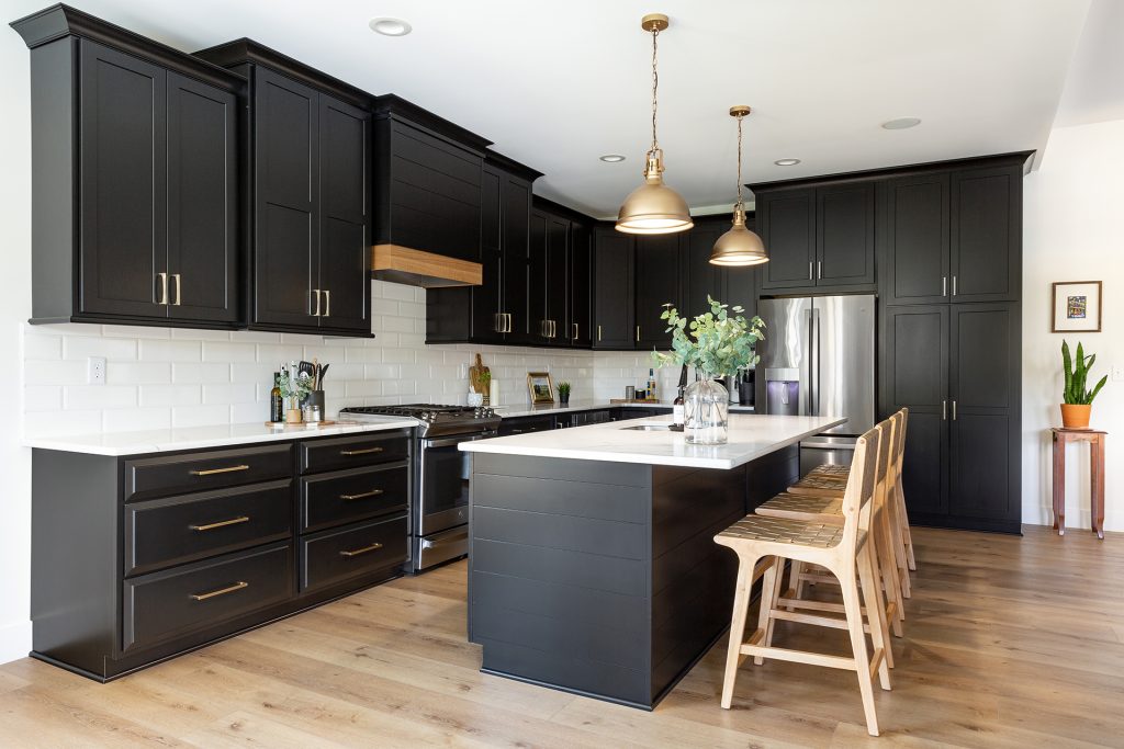 The Argos Shaker Door by Intenzi